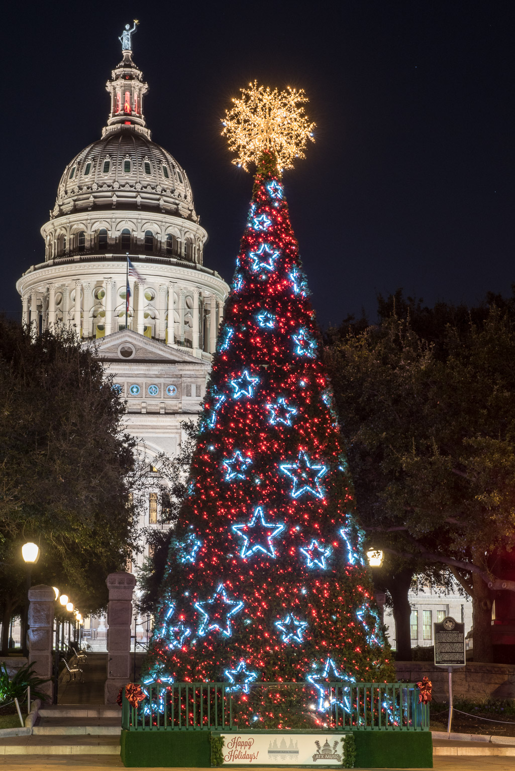Christmas at the Capitol ‹ Dave Wilson Photography